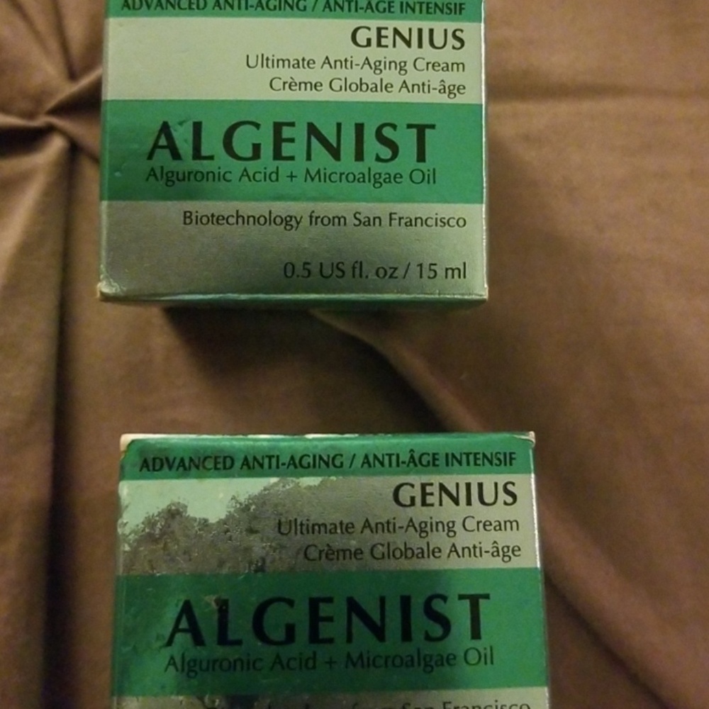 Algenist anti aging cream